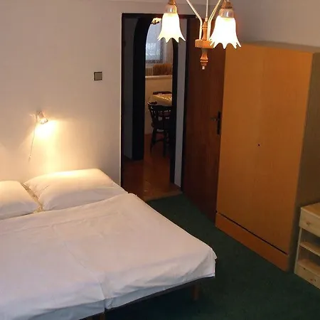 Rekreacny Dom Altwaldorf Vysoke Tatry * Stará Lesná